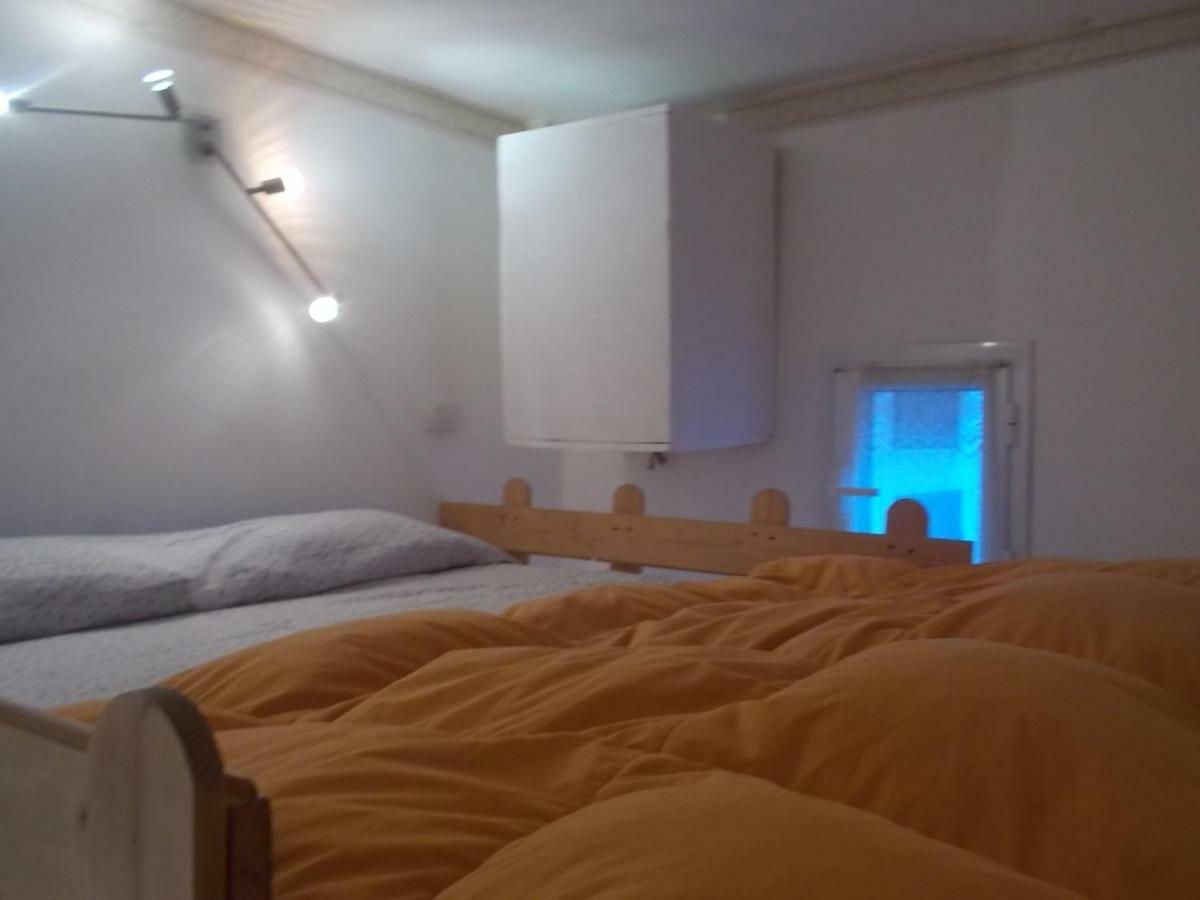 Apartamento Il Rifugio Di Sav. Roma Exterior foto