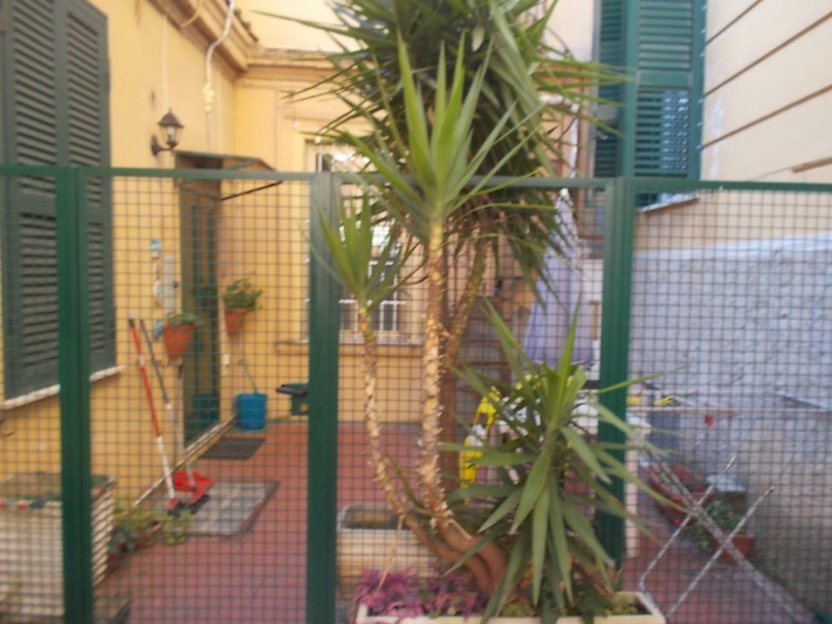 Apartamento Il Rifugio Di Sav. Roma Exterior foto